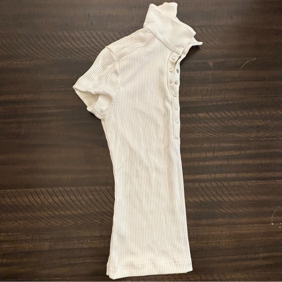 Winter white Club Monaco polyester ribbed polo. Fitted. Size small - Picture 3 of 6